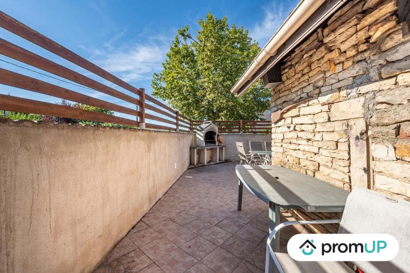 Maison - 180 m² - 6 pièces