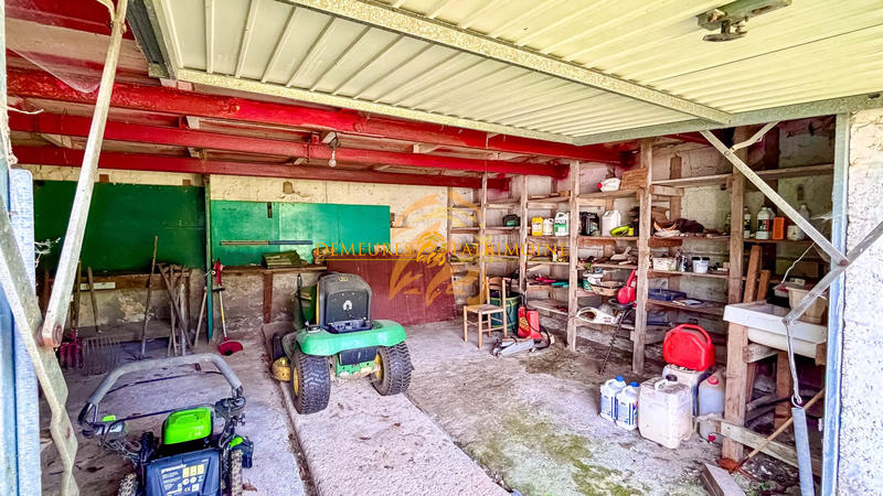 Maison - 187 m² - 8 pièces