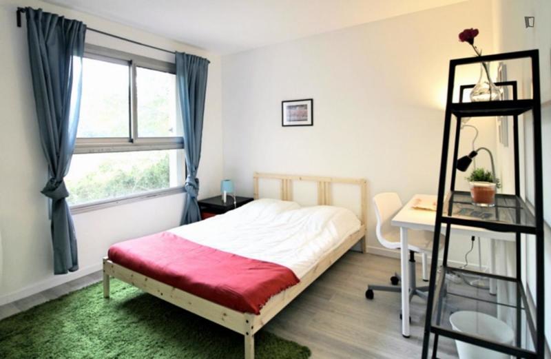 Chambre - 14 m² - 4 pièces