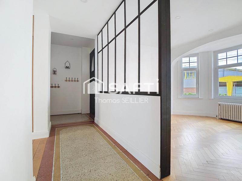 Maison - 297 m² - 14 pièces