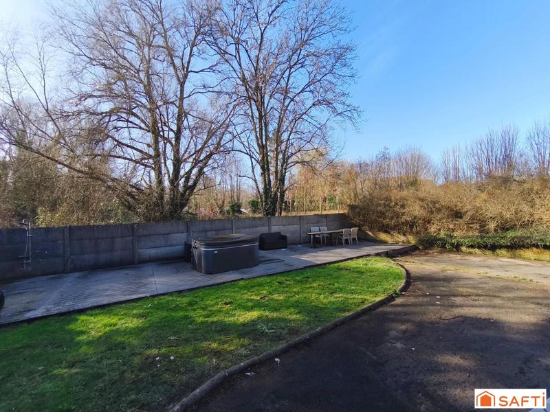 Maison - 95 m² - 5 pièces