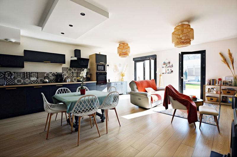 Maison - 85 m² - 5 pièces