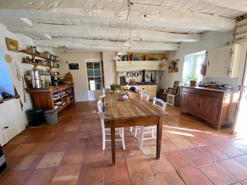 Maison - 260 m² - 9 pièces