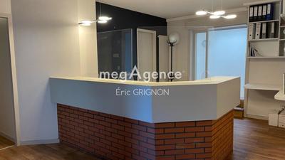 Local commercial - 117 m² - 6 pièces