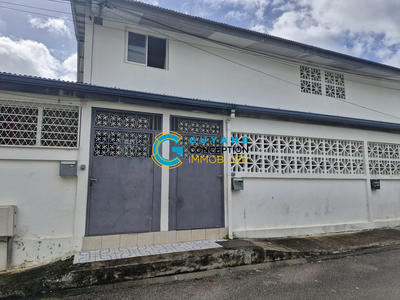 Appartement - 80 m² - 3 pièces