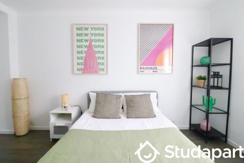 Chambre - 10 m² - 1 pièce