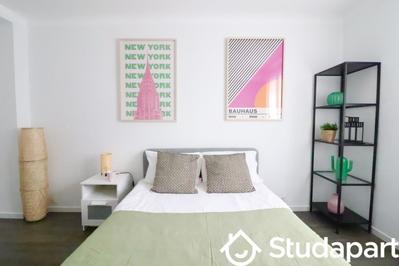 Chambre - 10 m² - 1 pièce