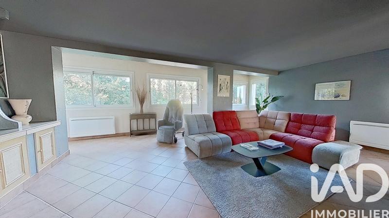 Maison - 264 m² - 8 pièces