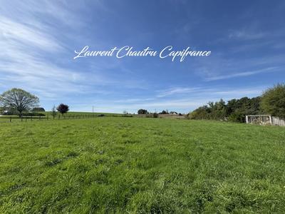 Terrain constructible - 2 744 m²