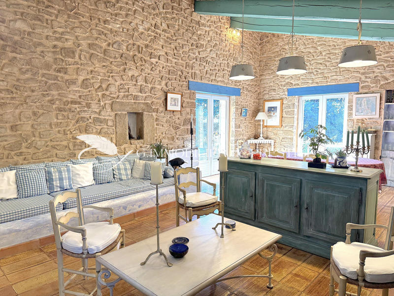 Bastide - 191 m² - 6 pièces