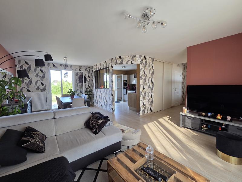 Maison - 104 m² - 6 pièces