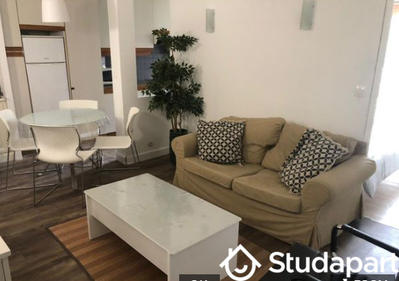 Chambre - 12 m² - 1 pièce