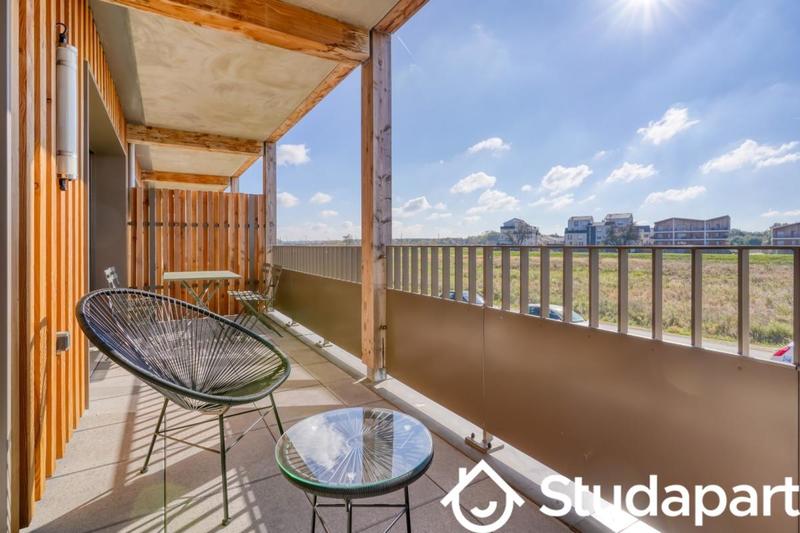 Chambre - 9 m² - 1 pièce