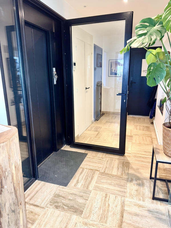 Appartement - 150 m² - 6 pièces