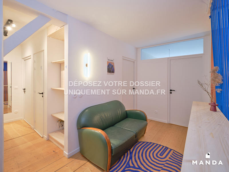 Chambre - 14 m² - 12 pièces