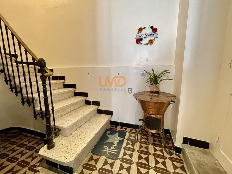 Maison - 230 m² - 10 pièces