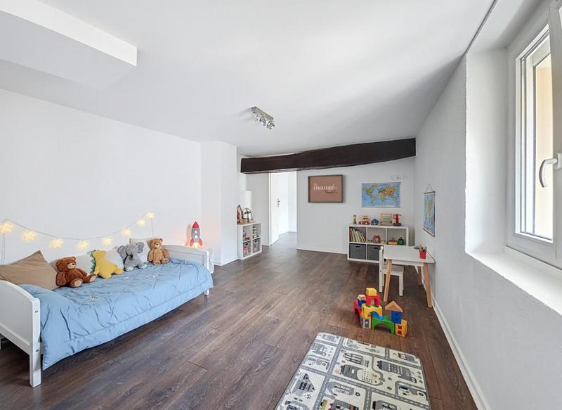 Appartement - 100 m² - 4 pièces