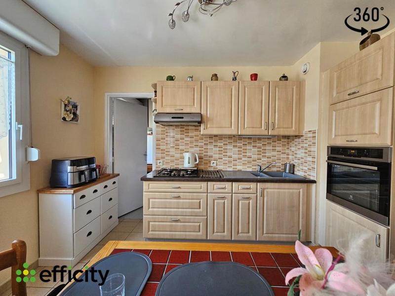 Appartement - 77 m² - 4 pièces