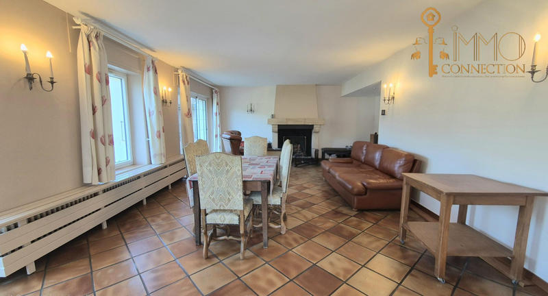 Maison - 198 m² - 7 pièces