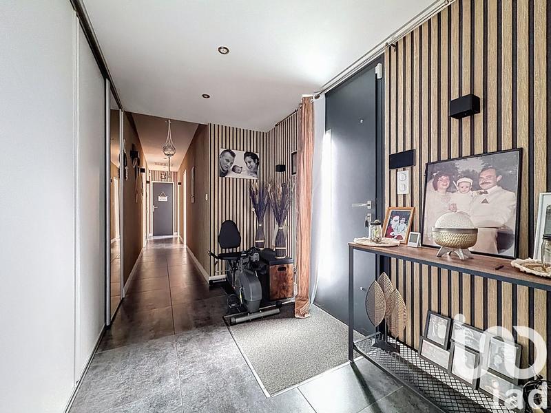 Maison - 127 m² - 6 pièces