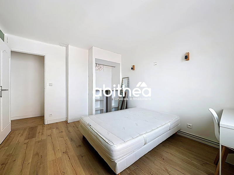 Appartement - 82 m² - 5 pièces