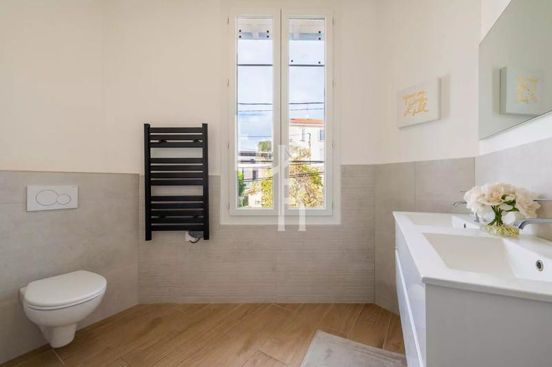 Maison de ville - 110 m² - 5 pièces