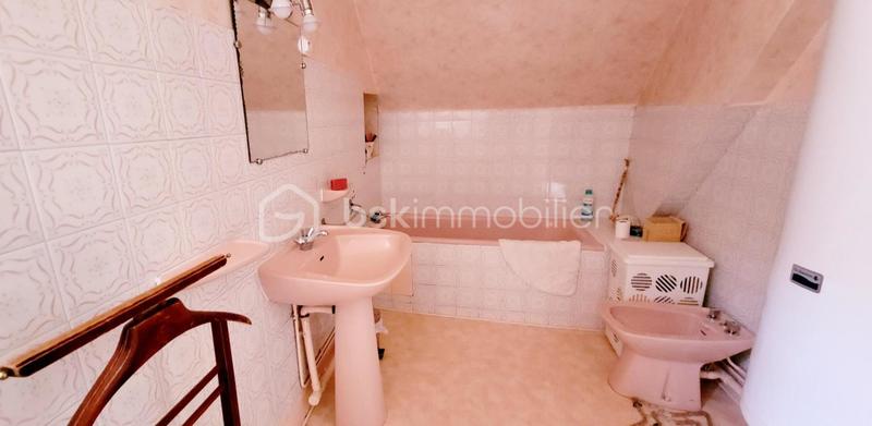 Maison ancienne - 243 m² - 15 pièces