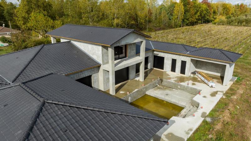 Maison - 436 m² - 12 pièces