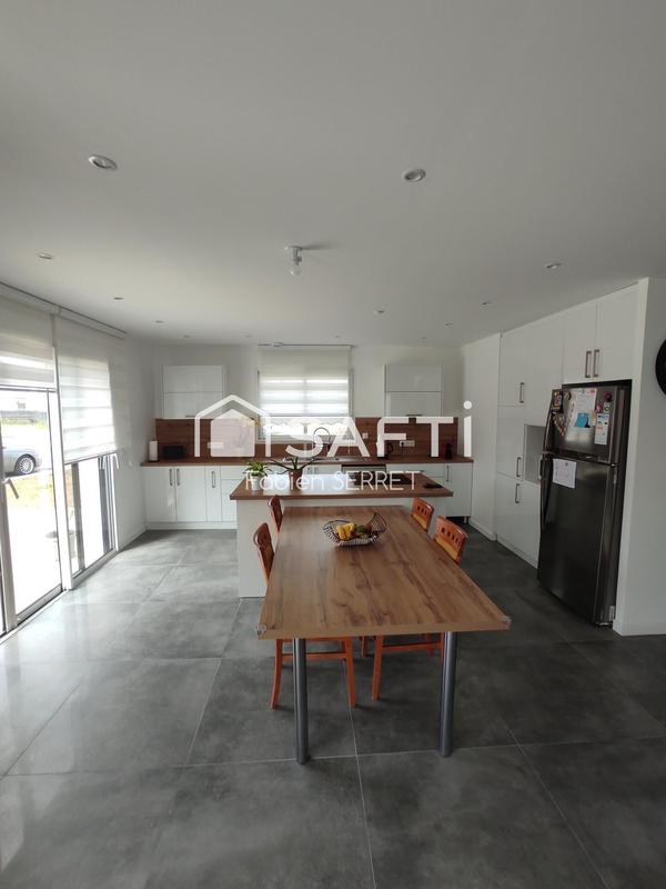 Maison - 150 m² - 6 pièces