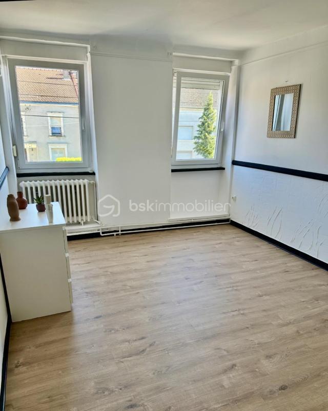 Appartement - 210 m² - 9 pièces