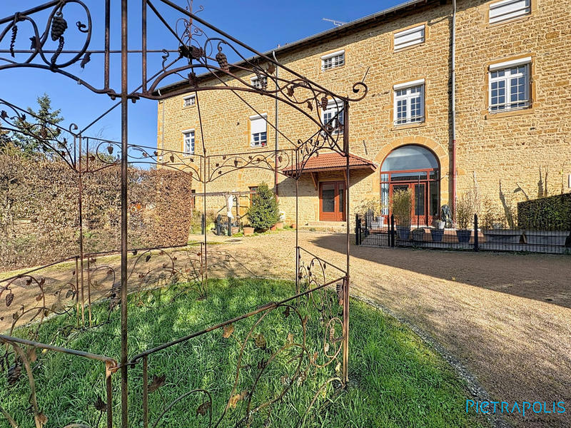 Appartement - 110 m² - 4 pièces