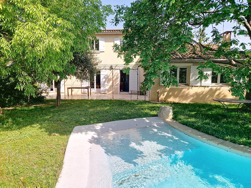 Maison - 177 m² - 7 pièces