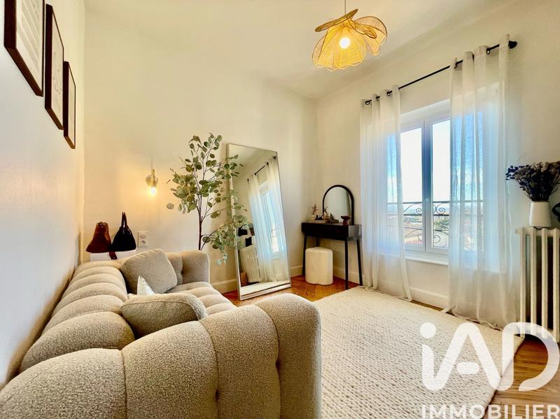 Appartement - 85 m² - 3 pièces