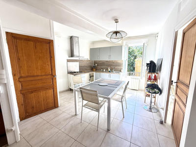 Maison de village - 80 m² - 4 pièces