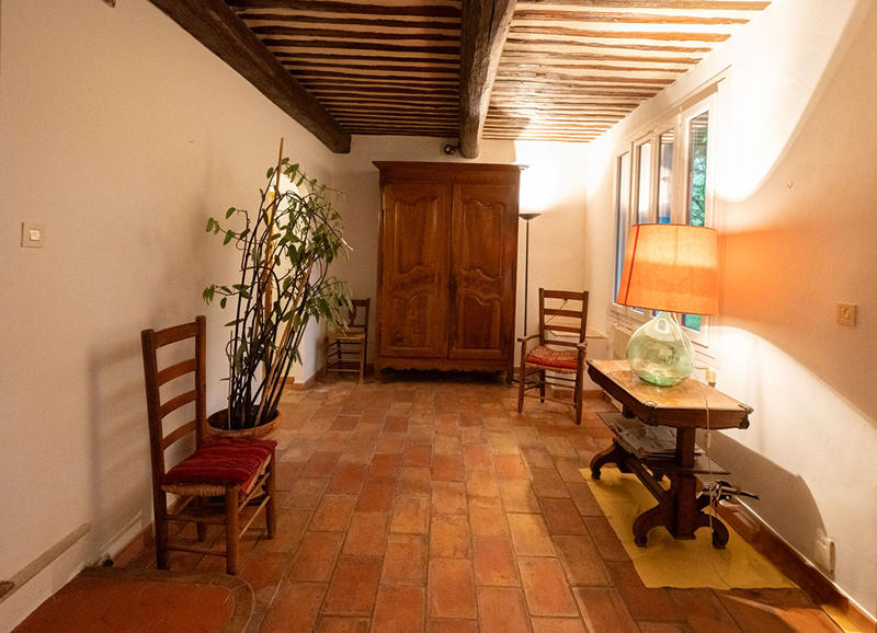 Maison - 240 m² - 7 pièces