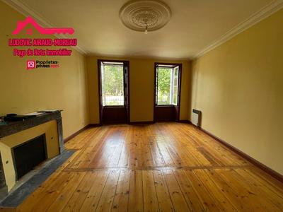 Maison - 192 m² - 7 pièces