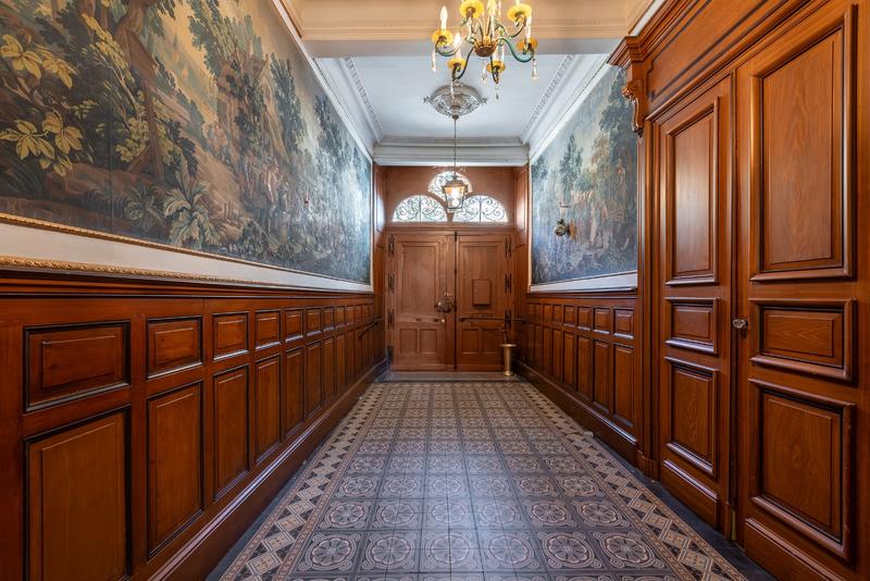 Maison bourgeoise - 385 m² - 12 pièces