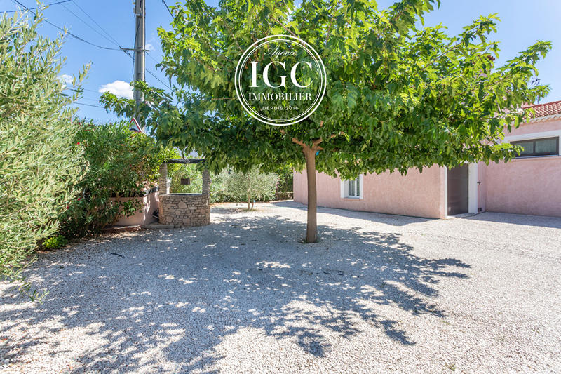 Local commercial - 103 m² - 4 pièces