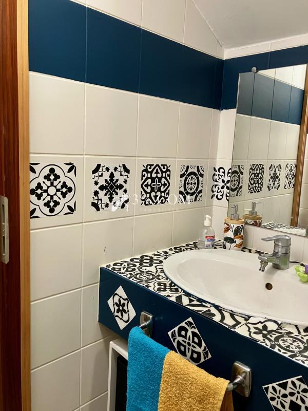 Maison - 225 m² - 8 pièces