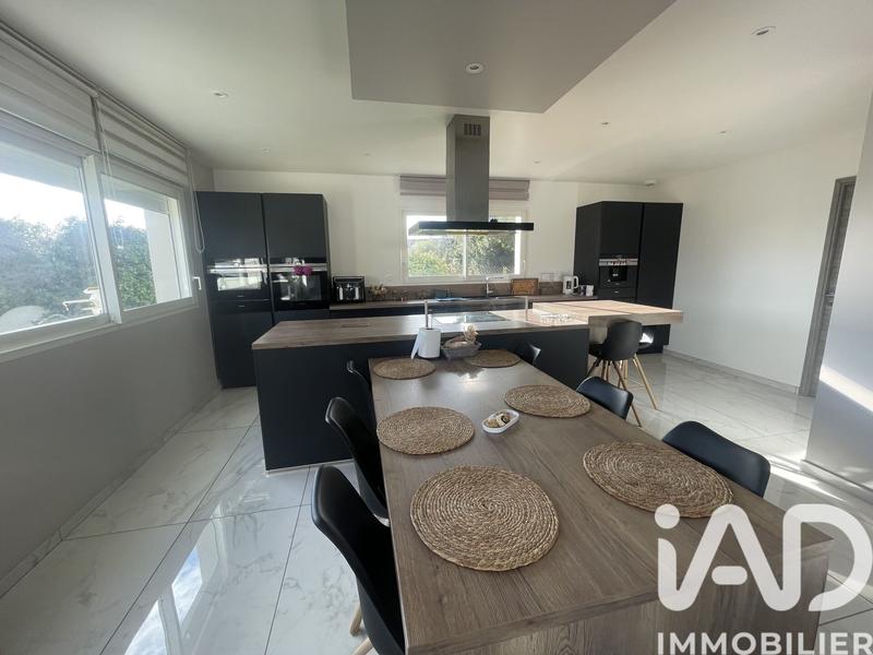 Maison - 127 m² - 5 pièces