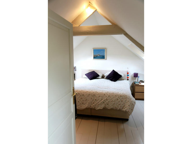 Maison - 210 m² - 8 pièces