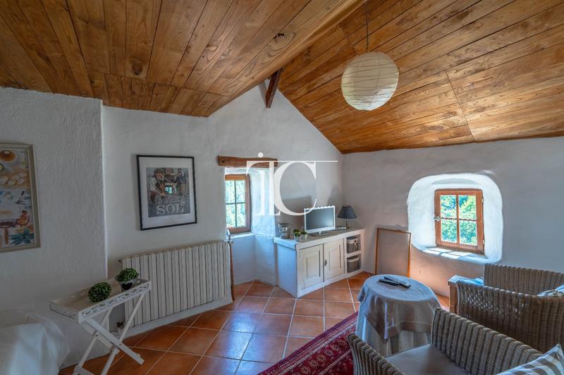 Maison - 167 m² - 6 pièces