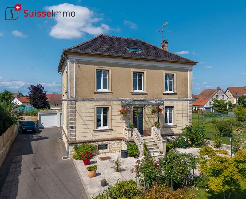 Maison de maîtres - 185 m² - 8 pièces