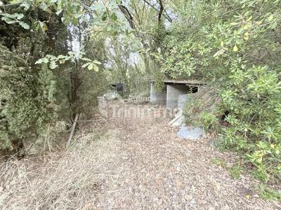 Terrain constructible - 2 454 m²