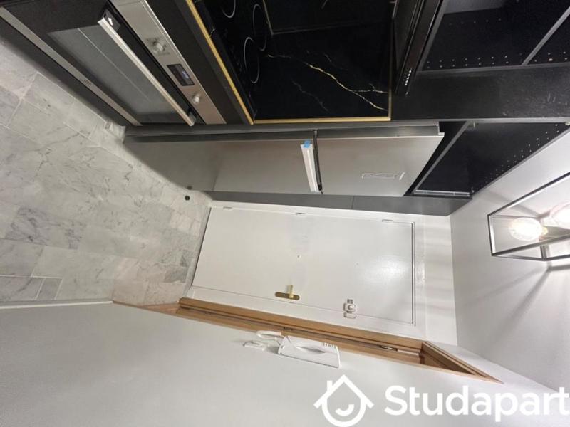 Chambre - 9 m² - 1 pièce