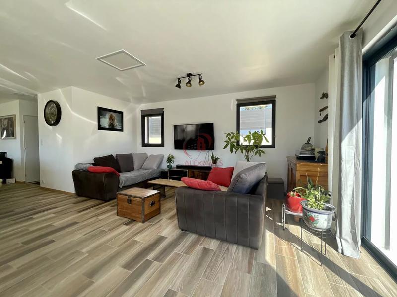 Maison - 115 m² - 5 pièces