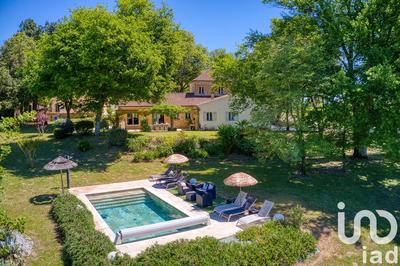 Maison - 158 m² - 4 pièces