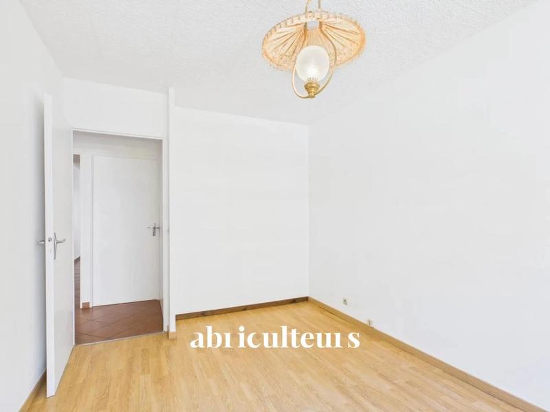 Appartement ancien - 68 m² - 3 pièces