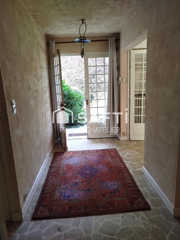 Propriété - 191 m² - 7 pièces