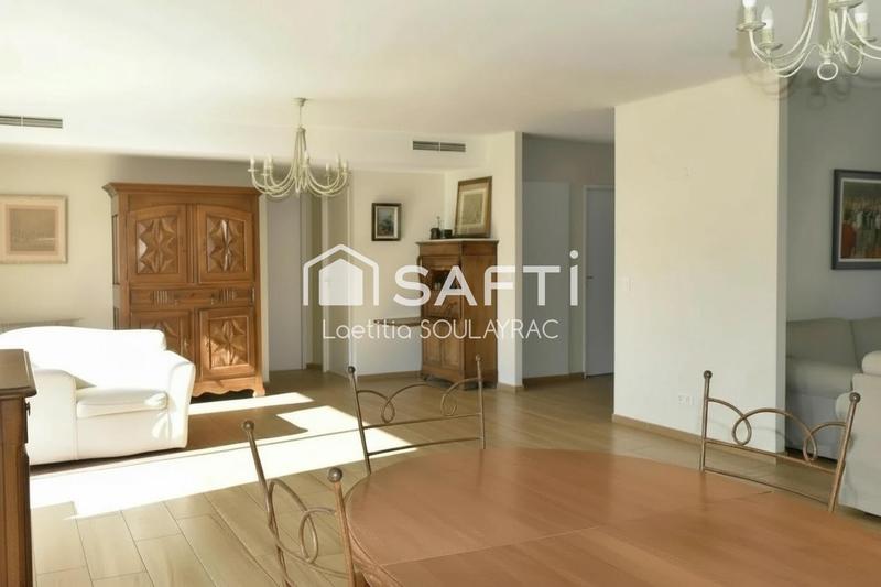 Maison - 204 m² - 6 pièces